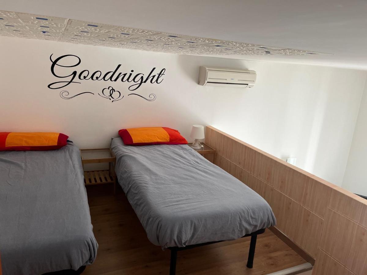 Ale & Tizy House Bed & Breakfast เนเปิลส์ ภายนอก รูปภาพ