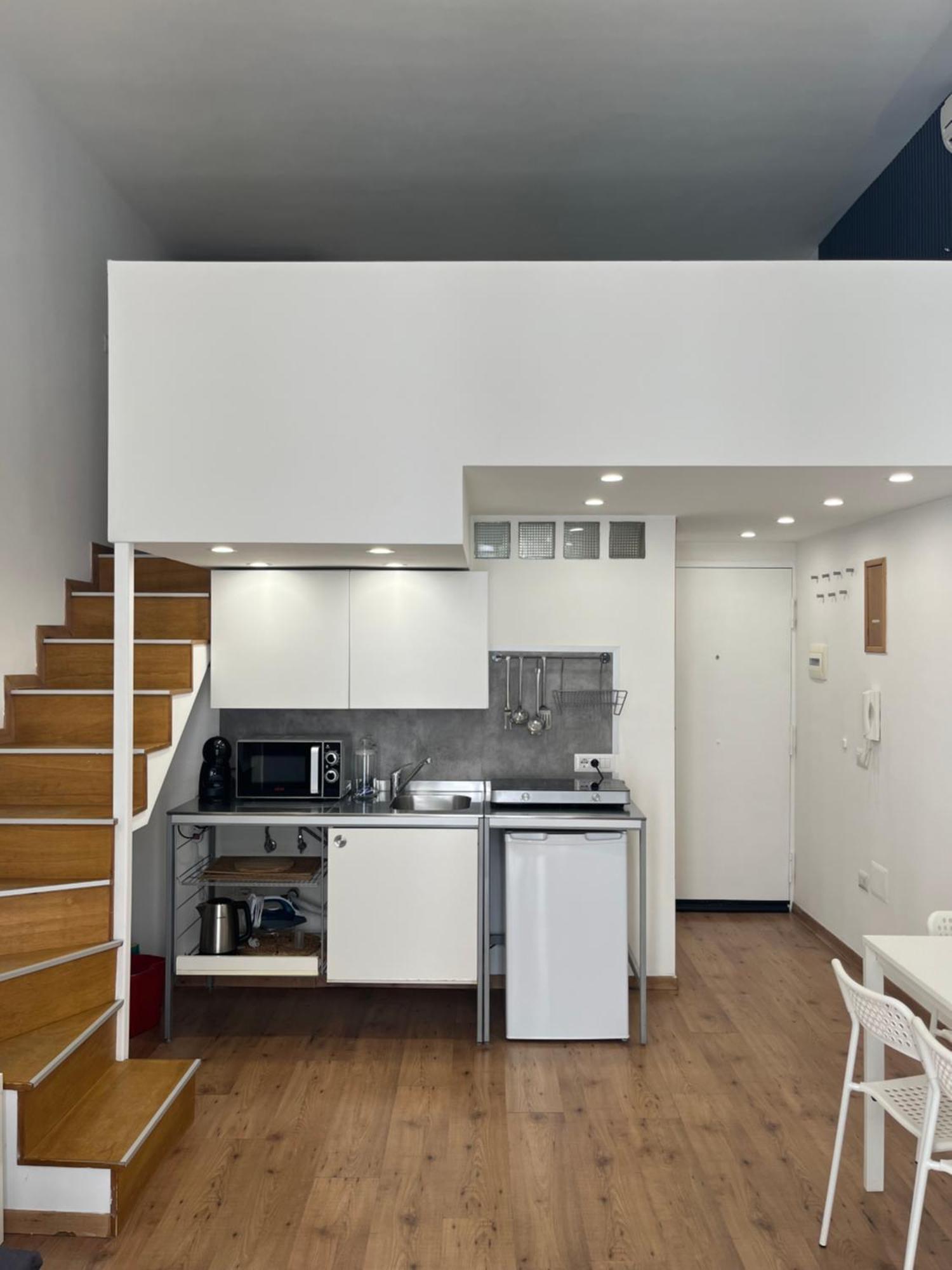 Ale & Tizy House Bed & Breakfast เนเปิลส์ ภายนอก รูปภาพ