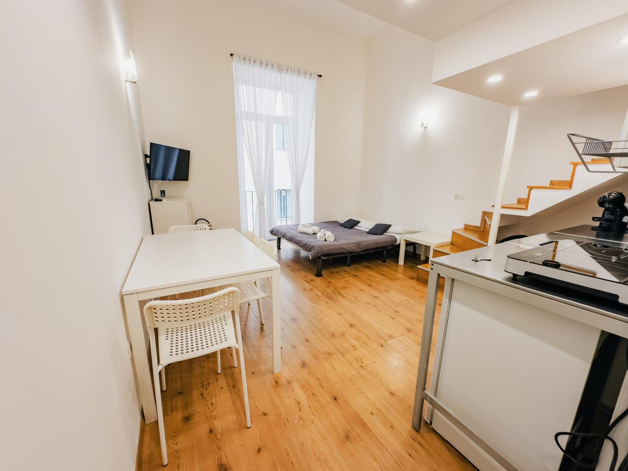 Ale & Tizy House Bed & Breakfast เนเปิลส์ ภายนอก รูปภาพ