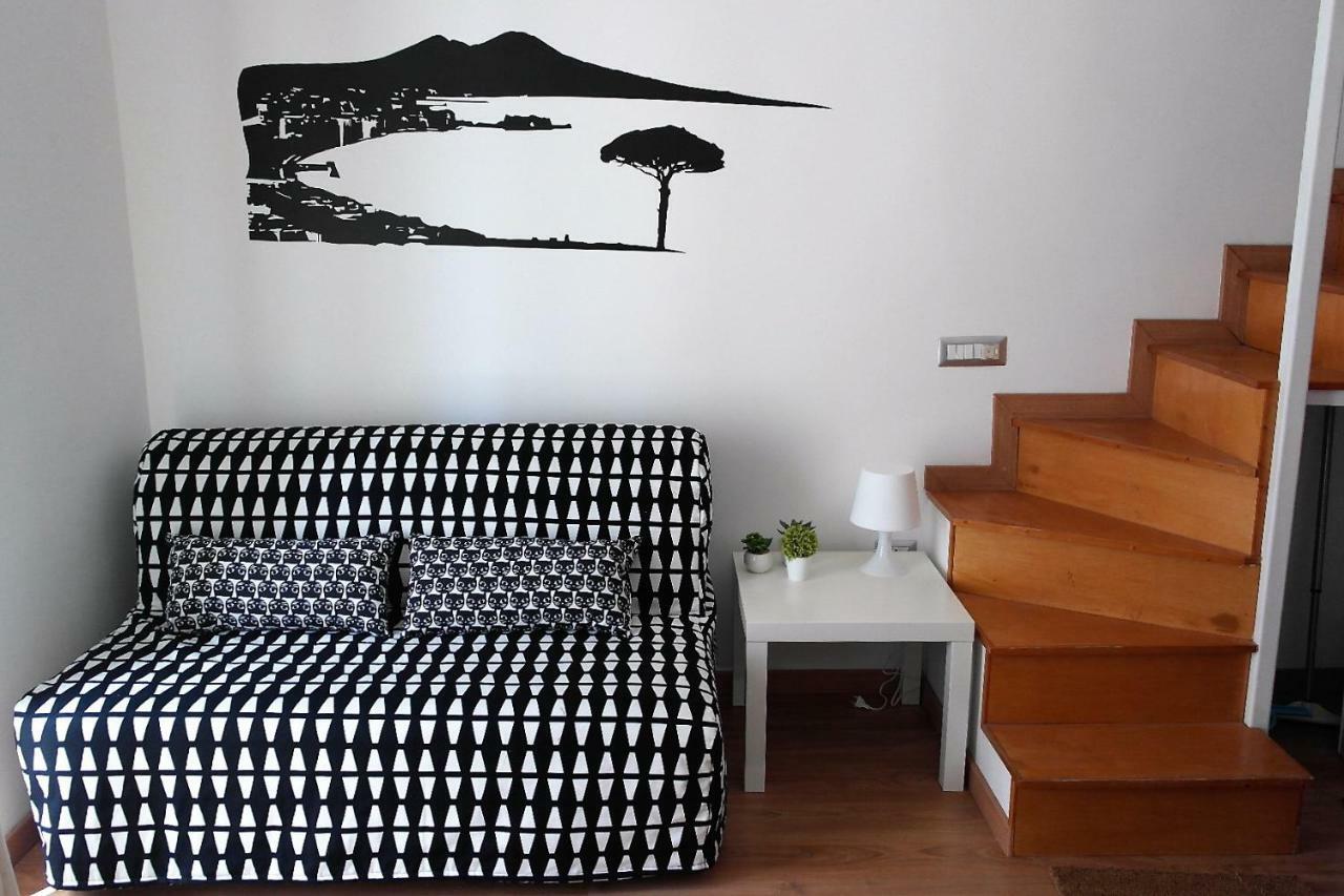 Ale & Tizy House Bed & Breakfast เนเปิลส์ ภายนอก รูปภาพ